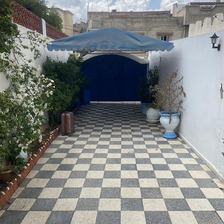 Maison A El Omrane . Tunis Buitenkant foto