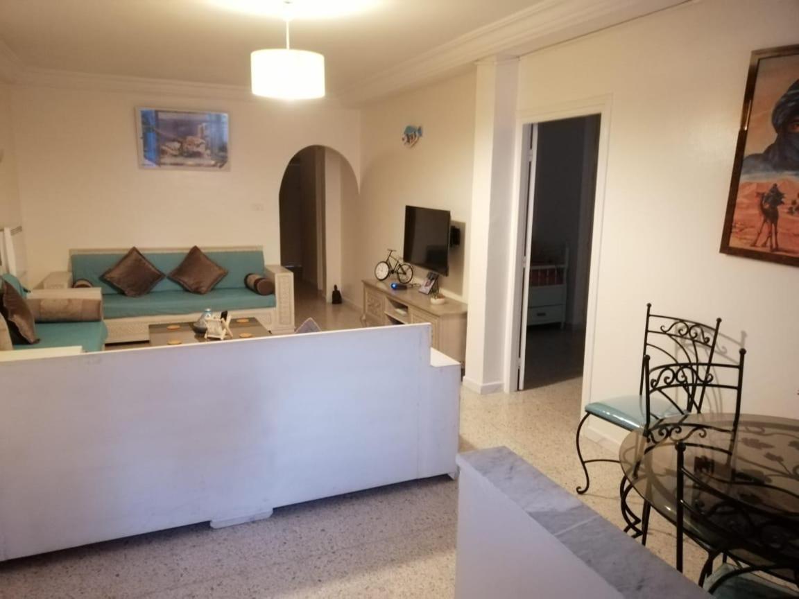 Maison A El Omrane . Tunis Buitenkant foto